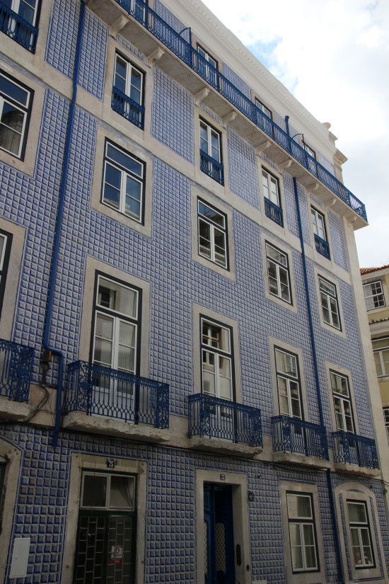 Alfama, Lisbon, Portugal ~ www.ohiogirltravels.com