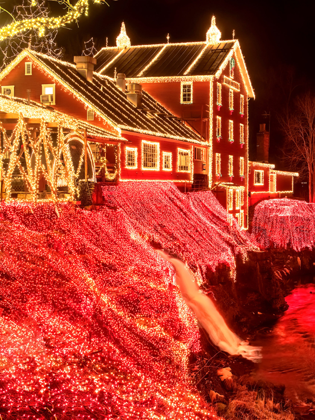 Ohio’s Most Magical Christmas Towns Story