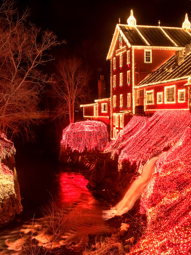 The Best Christmas Attractions in Ohio Story