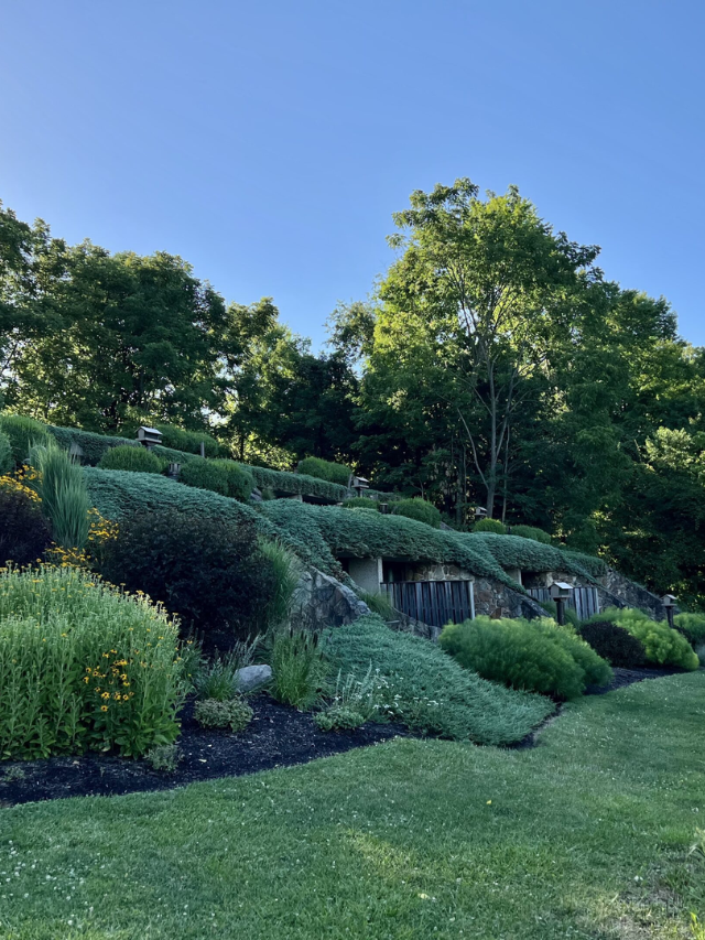 ROMANTIC HOTELS IN OHIO STORY